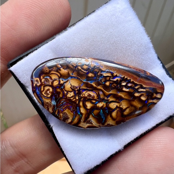 Huge 34.00ctw genuine boulder Opal loose!!! Extremely nice colors with gem jar - Picture 7 of 13